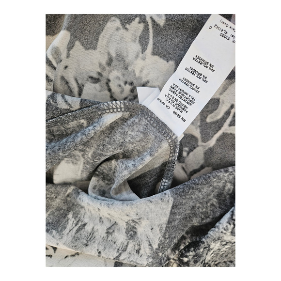 Karen Kane XS  Black And White Long Sleeve Shirt - Picture 3 of 8